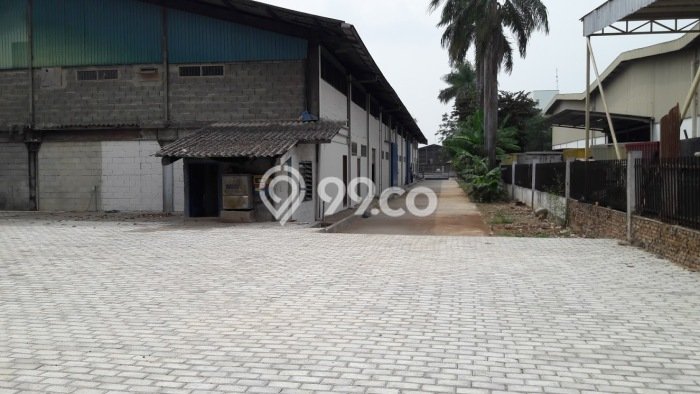 Gudang disewakan lokasi strategis Pulo Gadung Jakarta Timur 2100m2 Gudang disewakan lokasi strategis Pulo Gadung Jakarta Timur 2100m2