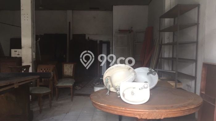 Ruko langka lokasi canggu pinggir jalan utama Ruko langka lokasi canggu pinggir jalan utama