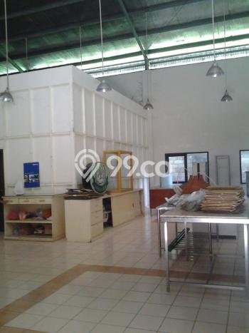 AREA TERBAIK! Ruko Kawasan Kerobokan Kelod, Luas 600m², Pengunjung Tinggi AREA TERBAIK! Ruko Kawasan Kerobokan Kelod, Luas 600m², Pengunjung Tinggi