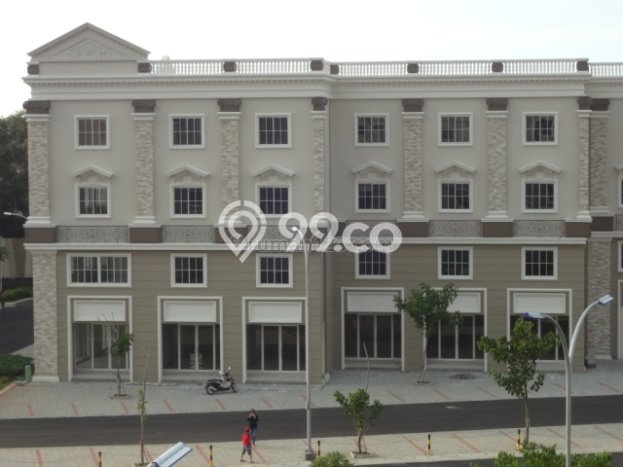 HARGA SPESIAL! Ruko Kawasan Green Lake City, Luas 235m², Area Utama HARGA SPESIAL! Ruko Kawasan Green Lake City, Luas 235m², Area Utama