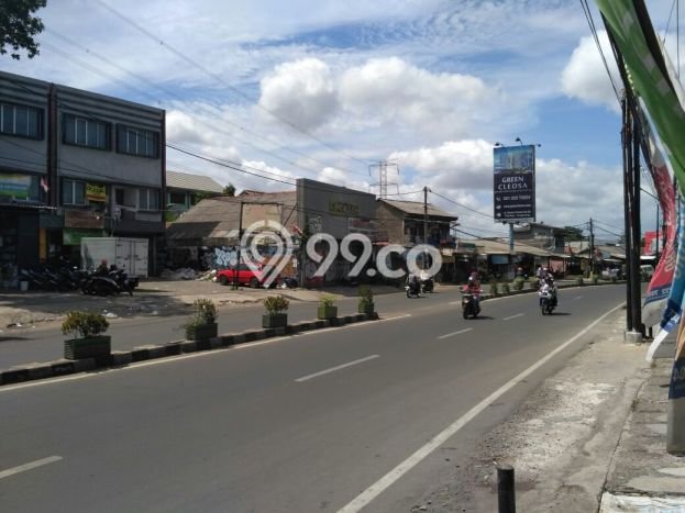 Lokasi Strategis! Dijual Ruko Bisnis di Ciledug, Tangerang Kondisi Baik Lokasi Strategis! Dijual Ruko Bisnis di Ciledug, Tangerang Kondisi Baik
