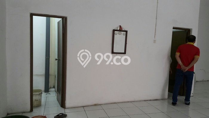Ruko Disewakan Kawasan Pabean Cantikan, Luas 195m², Kawasan Strategis, Siap Usaha Ruko Disewakan Kawasan Pabean Cantikan, Luas 195m², Kawasan Strategis, Siap Usaha