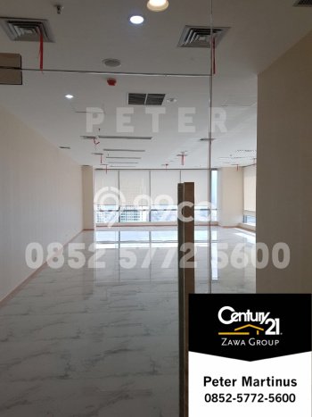 Kantor Area Komersial Kawasan Central Park, Luas 120m², Siap Usaha Kantor Area Komersial Kawasan Central Park, Luas 120m², Siap Usaha