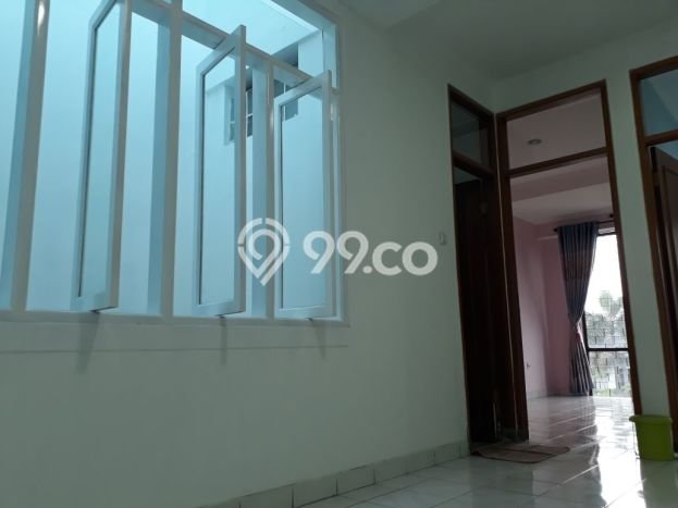 Terawat 3,5 Lantai (Full Renov) di Sayap Soekarno Hatta, Pasirluyu Terawat 3,5 Lantai (Full Renov) di Sayap Soekarno Hatta, Pasirluyu