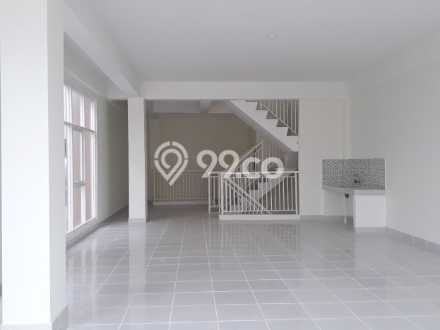 Ruko Bagus Dijual LB 330m2 Lokasi Strategis Surabaya Area Cocok untuk Bisnis Ruko Bagus Dijual LB 330m2 Lokasi Strategis Surabaya Area Cocok untuk Bisnis
