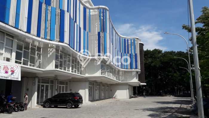 LOKASI STRATEGIS! Ruko Kawasan Rungkut, Luas 247m², Area Komersial, Jalan Utama LOKASI STRATEGIS! Ruko Kawasan Rungkut, Luas 247m², Area Komersial, Jalan Utama