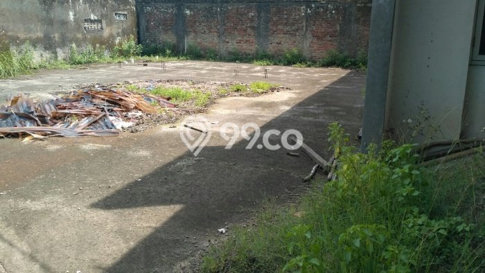Area Ramai! Gudang Dijual di Kiaracondong untuk Bisnis Luas Bangunan 400m2 Area Ramai! Gudang Dijual di Kiaracondong untuk Bisnis Luas Bangunan 400m2