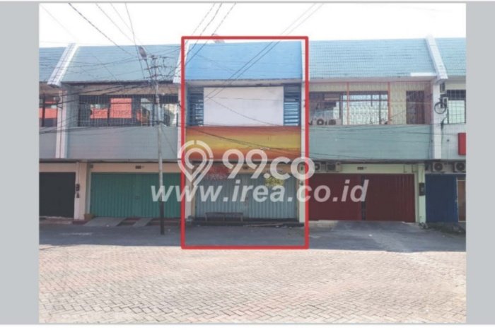Ruko disewakan di Solo Baru Solo dengan luas bangunan 165m2 Ruko disewakan di Solo Baru Solo dengan luas bangunan 165m2