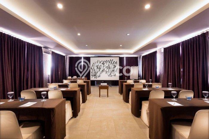 Untuk Dijual! Komersial di Setiabudi Bandung LT 1880m2 / LB 6800m2 Kawasan Bisnis Untuk Dijual! Komersial di Setiabudi Bandung LT 1880m2 / LB 6800m2 Kawasan Bisnis