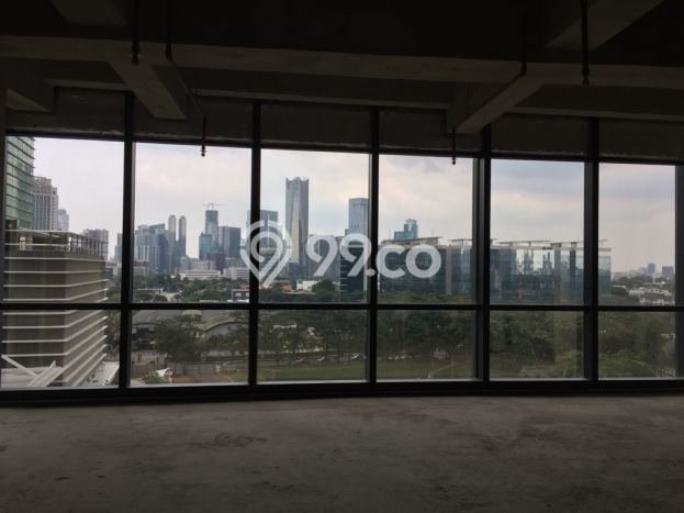 Kantor Disewakan di SCBD, Luas 141m², Area Komersial, Jalan Utama Kantor Disewakan di SCBD, Luas 141m², Area Komersial, Jalan Utama