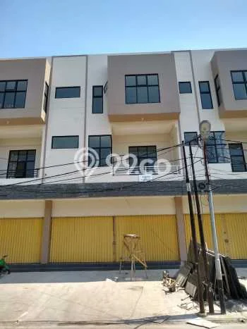 Disewakan Ruko di Kawasan Ramai Pluit Luas 684m2 Disewakan Ruko di Kawasan Ramai Pluit Luas 684m2
