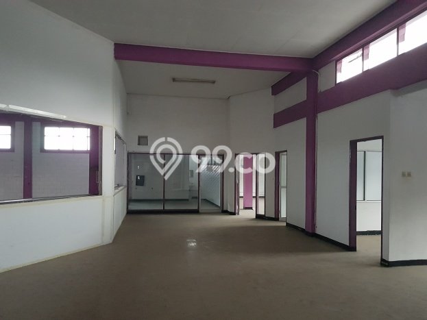 Gudang Kawasan Soekarno Hatta, Luas 2800m², Pusat Bisnis, Lokasi Premium Gudang Kawasan Soekarno Hatta, Luas 2800m², Pusat Bisnis, Lokasi Premium
