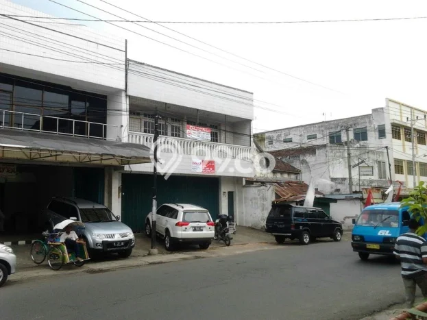 Ruko Bagus Dijual LB 815m2 Lokasi Strategis Malang Area Cocok untuk Berbisnis Ruko Bagus Dijual LB 815m2 Lokasi Strategis Malang Area Cocok untuk Berbisnis