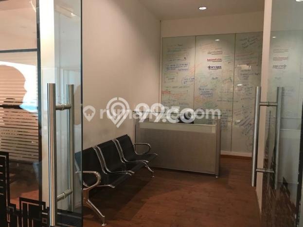 Kantor Siap Pakai Kawasan Central Park, Luas 285m², Area Bisnis, Jalan Mudah Kantor Siap Pakai Kawasan Central Park, Luas 285m², Area Bisnis, Jalan Mudah