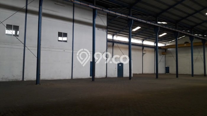 Gudang Disewa di Bekasi dengan LB 1500m2 Area Komersial Ramai Gudang Disewa di Bekasi dengan LB 1500m2 Area Komersial Ramai