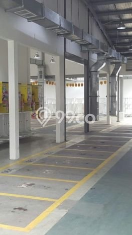 Area Ramai! Gudang Dijual di Pasar Minggu untuk Bisnis Luas Bangunan 1600m2 Area Ramai! Gudang Dijual di Pasar Minggu untuk Bisnis Luas Bangunan 1600m2