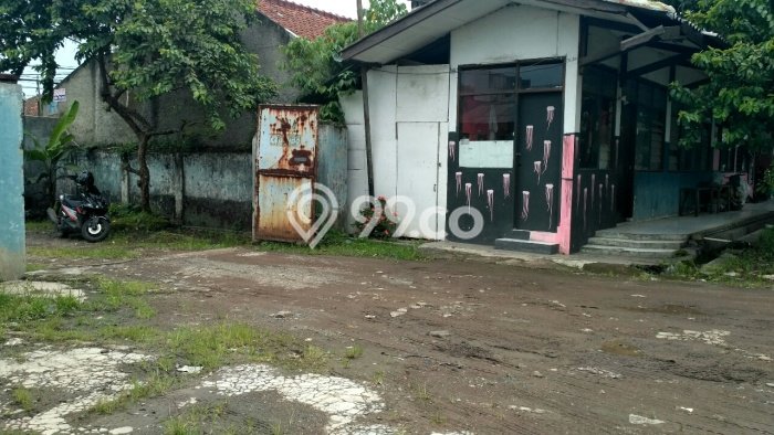 Unit Gudang Disewakan di Cimindi di Area Ramai & Strategis Unit Gudang Disewakan di Cimindi di Area Ramai & Strategis