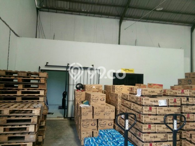 Jual Gudang Kawasan Colomadu, Luas 600m², Area Berkembang, Jalan Utama Jual Gudang Kawasan Colomadu, Luas 600m², Area Berkembang, Jalan Utama