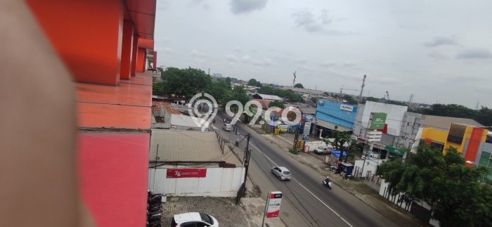 For Rent Ruko Strategis Kawasan Narogong, Luas 405m², Lokasi Berkembang For Rent Ruko Strategis Kawasan Narogong, Luas 405m², Lokasi Berkembang