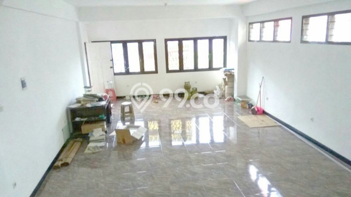 Lokasi Strategis! Dijual Ruko Bisnis di Klojen, Malang Kondisi Baik Lokasi Strategis! Dijual Ruko Bisnis di Klojen, Malang Kondisi Baik