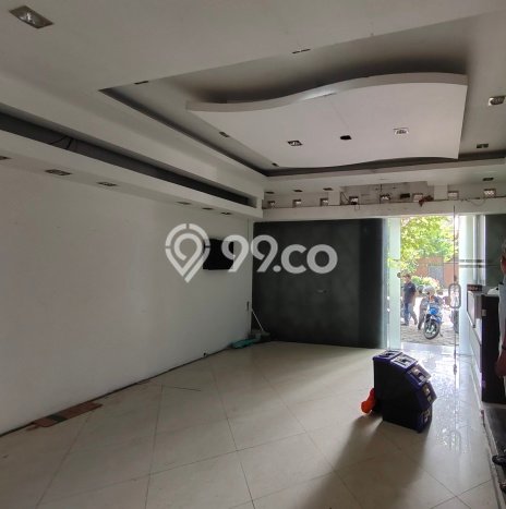 Disewakan Ruko Kawasan Slamet Riyadi, Luas 138m², Area Bisnis Disewakan Ruko Kawasan Slamet Riyadi, Luas 138m², Area Bisnis
