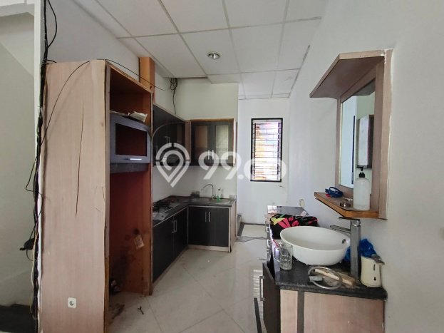 Disewakan Ruko Kawasan Slamet Riyadi, Luas 138m², Area Bisnis Disewakan Ruko Kawasan Slamet Riyadi, Luas 138m², Area Bisnis