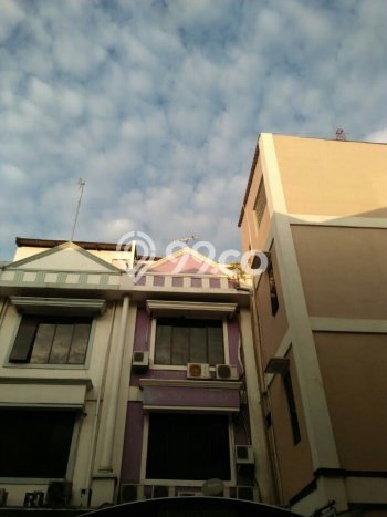 Ruko Dijual Lokasi Emas di Waru Luas 300m2 Ruko Dijual Lokasi Emas di Waru Luas 300m2