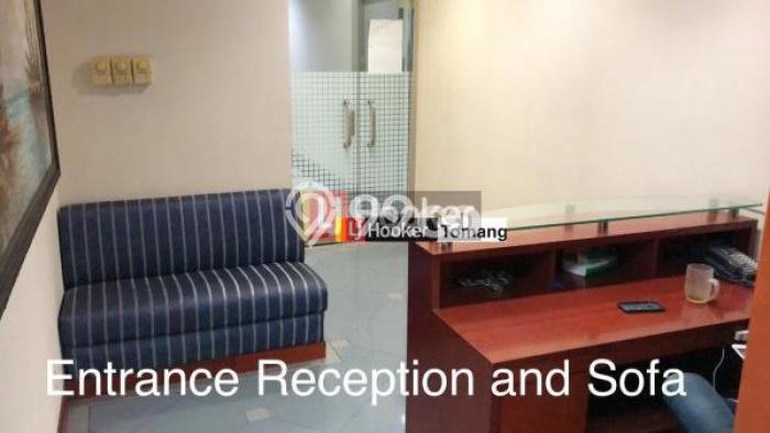 LOKASI STRATEGIS! Kantor Kawasan Kuningan, Luas 188m2m², Pengunjung Tinggi LOKASI STRATEGIS! Kantor Kawasan Kuningan, Luas 188m2m², Pengunjung Tinggi