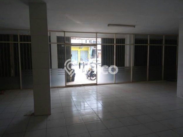 FOR SALE! Ruko di Cimahi Selatan Cimahi, LT 300m2, LB 200m2 FOR SALE! Ruko di Cimahi Selatan Cimahi, LT 300m2, LB 200m2