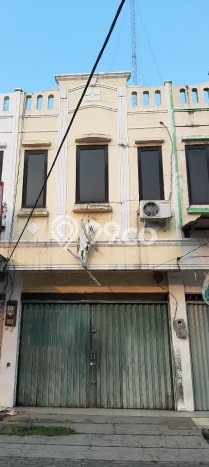 Ruko Dijual di Jakarta Barat LT 240m2 & LB 240m2 Lokasi Terbaik! Ruko Dijual di Jakarta Barat LT 240m2 & LB 240m2 Lokasi Terbaik!