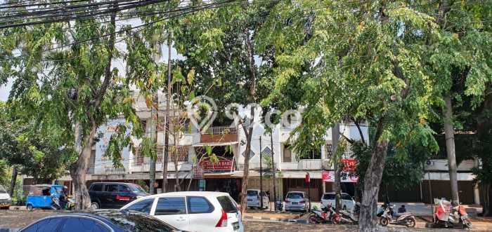 Disewakan Ruko di Kawasan Ramai Green Ville Luas 180m2 Disewakan Ruko di Kawasan Ramai Green Ville Luas 180m2