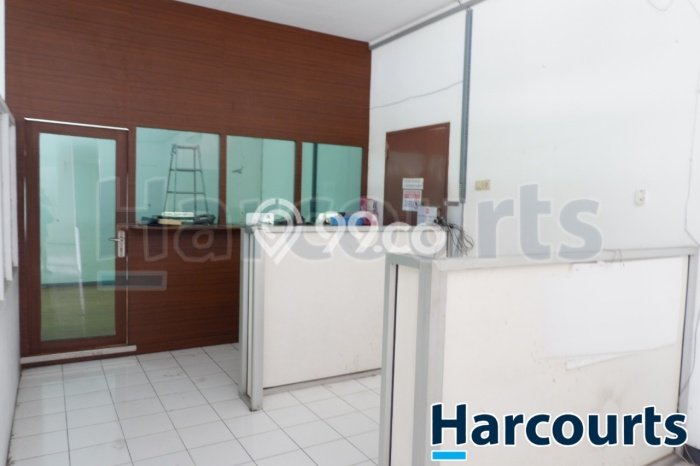 GUDANG siap Pakai Ada Loading Dock Dan Kantor Dekat Solobaru GUDANG siap Pakai Ada Loading Dock Dan Kantor Dekat Solobaru