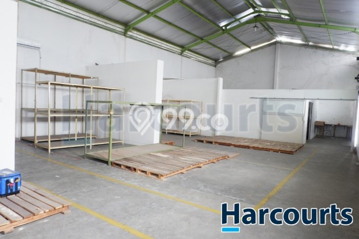 GUDANG siap Pakai Ada Loading Dock Dan Kantor Dekat Solobaru GUDANG siap Pakai Ada Loading Dock Dan Kantor Dekat Solobaru