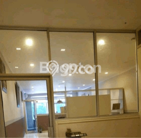 Ruko Premium Kawasan Lippo Karawaci, Luas 300m², Lokasi Komersial Ruko Premium Kawasan Lippo Karawaci, Luas 300m², Lokasi Komersial