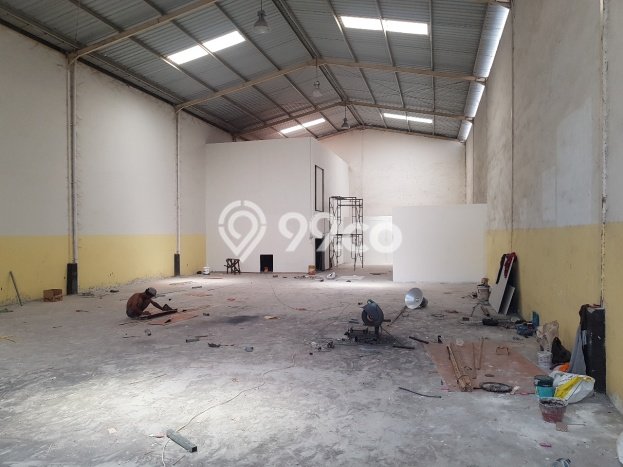 Lokasi Strategis! Dijual Gudang Bisnis di Manyar, Gresik Kondisi Bagus Lokasi Strategis! Dijual Gudang Bisnis di Manyar, Gresik Kondisi Bagus