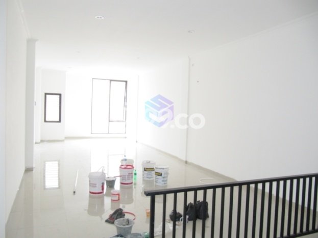 Ruko Bagus Dijual LB 225m2 Lokasi Strategis Jakarta Barat Area Cocok untuk Bisnis Ruko Bagus Dijual LB 225m2 Lokasi Strategis Jakarta Barat Area Cocok untuk Bisnis