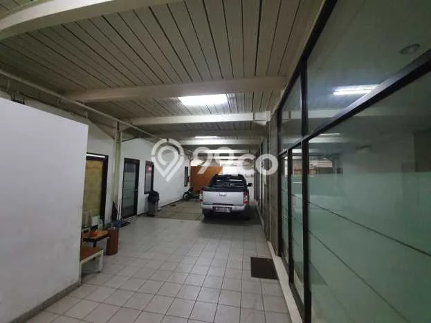 Gedung 2 Lantai Pusat Kota di BKR Bandung Gedung 2 Lantai Pusat Kota di BKR Bandung