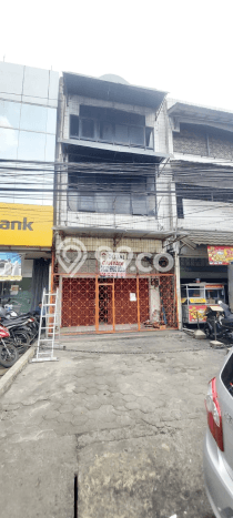 LOKASI PREMIUM! Ruko di Pabaton, Luas 375m², Mainroad, Area Komersial LOKASI PREMIUM! Ruko di Pabaton, Luas 375m², Mainroad, Area Komersial