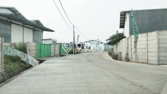 Jual Gudang Area Bisnis di Gunung Sindur, Luas 216m2m², Jalan Utama Jual Gudang Area Bisnis di Gunung Sindur, Luas 216m2m², Jalan Utama