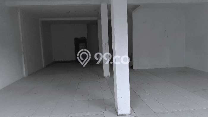 Ruko Dijual di Jakarta Barat LT 155m2 & LB 520m2 Lokasi Terbaik! Ruko Dijual di Jakarta Barat LT 155m2 & LB 520m2 Lokasi Terbaik!