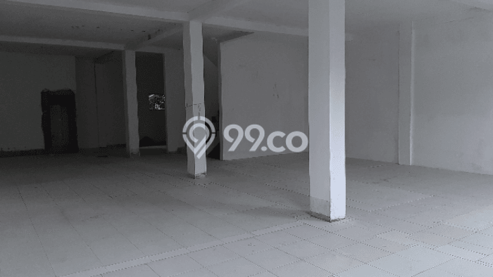 Ruko Dijual di Jakarta Barat LT 155m2 & LB 520m2 Lokasi Terbaik! Ruko Dijual di Jakarta Barat LT 155m2 & LB 520m2 Lokasi Terbaik!