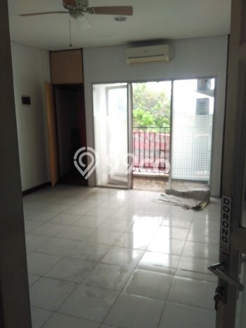 Area Ramai! Ruko Dijual di Cinere untuk Bisnis Luas Bangunan 267m2 Area Ramai! Ruko Dijual di Cinere untuk Bisnis Luas Bangunan 267m2