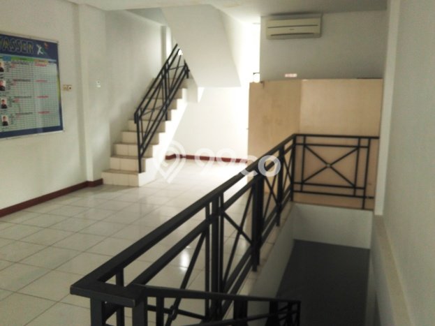 Area Ramai! Ruko Dijual di Cinere untuk Bisnis Luas Bangunan 267m2 Area Ramai! Ruko Dijual di Cinere untuk Bisnis Luas Bangunan 267m2