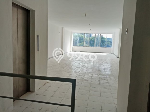 Disewakan Ruko di Kawasan Ramai Tomang Luas 600m2 Disewakan Ruko di Kawasan Ramai Tomang Luas 600m2