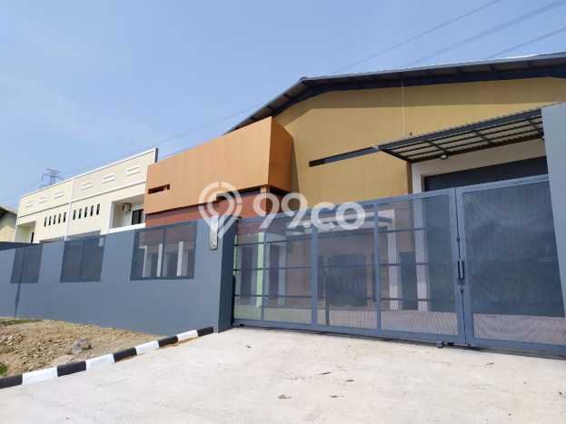 Pabrik Area Premium di Cikarang, Luas 1100m², Mainroad Pabrik Area Premium di Cikarang, Luas 1100m², Mainroad