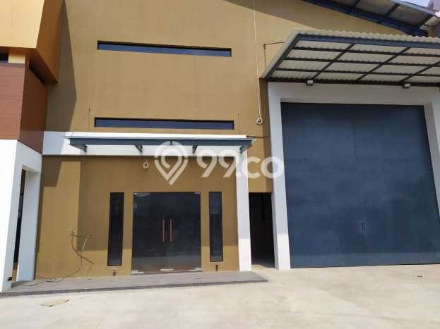 Pabrik Area Premium di Cikarang, Luas 1100m², Mainroad Pabrik Area Premium di Cikarang, Luas 1100m², Mainroad