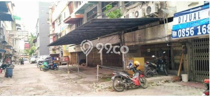 PRIME LOCATION! Ruko Kawasan Mangga Besar, Luas 236m², Area Bisnis, Posisi Strategis PRIME LOCATION! Ruko Kawasan Mangga Besar, Luas 236m², Area Bisnis, Posisi Strategis