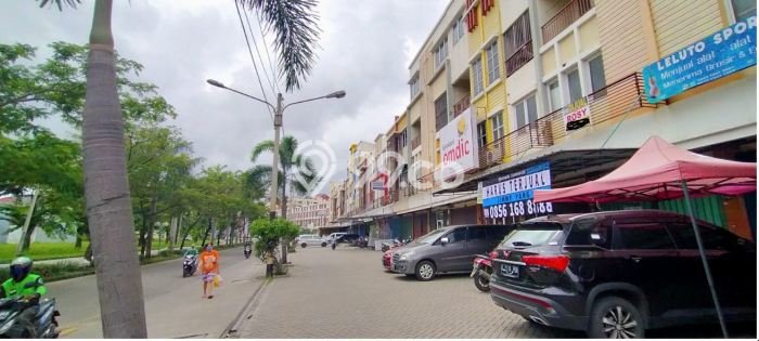 Ruko di Kalideres, Luas 222m², Area Komersial, Lokasi Premium Ruko di Kalideres, Luas 222m², Area Komersial, Lokasi Premium