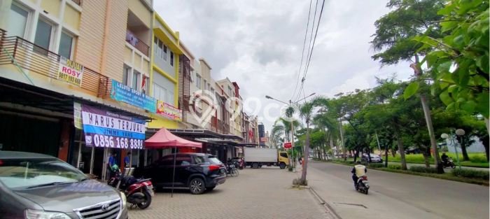 Ruko di Kalideres, Luas 222m², Area Komersial, Lokasi Premium Ruko di Kalideres, Luas 222m², Area Komersial, Lokasi Premium