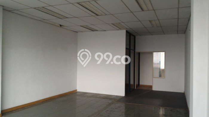 Ruko Strategis di Warung Buncit, Luas 302m², Lokasi Jalan Utama Ruko Strategis di Warung Buncit, Luas 302m², Lokasi Jalan Utama